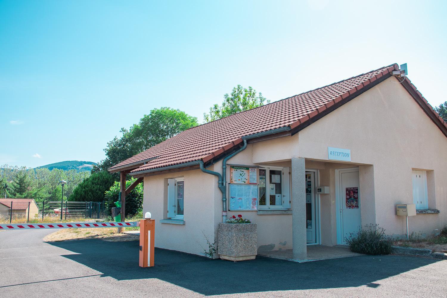 Village De Gites Du Malzieu Le Malzieu-Ville Exterior photo